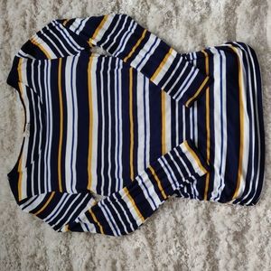 EUC Striped ruched side long sleeve shirt